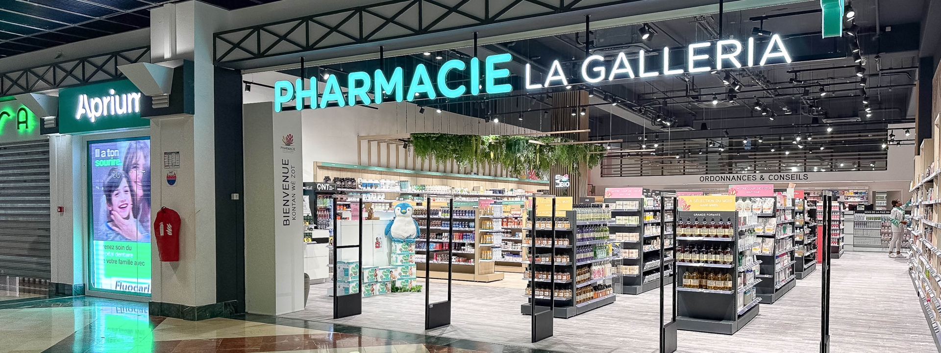 Pharmacie La Galleria en Martinique - Design Unique et Parcours Client Optimisé