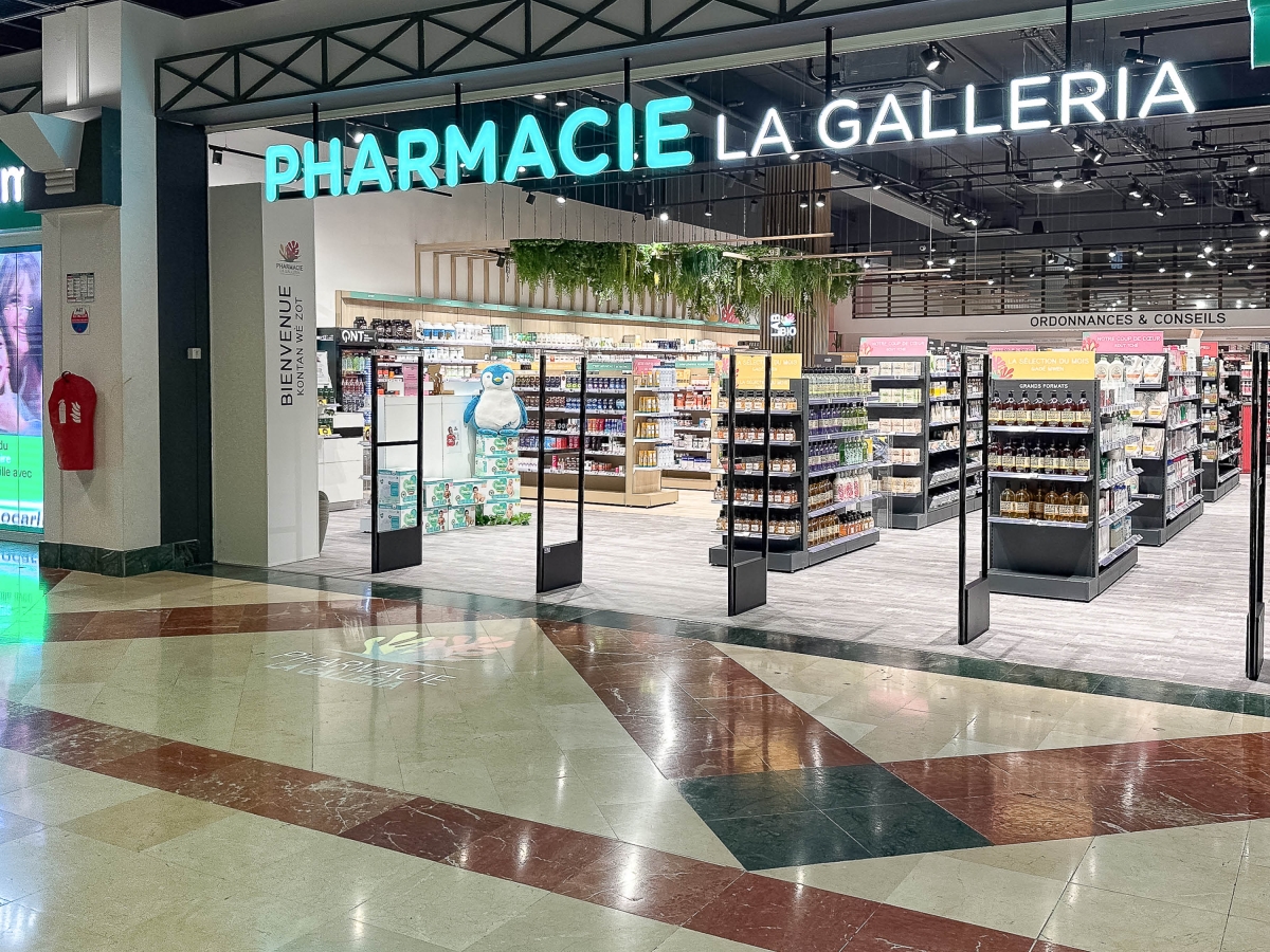 Pharmacie La Galleria en Martinique - Design Unique et Parcours Client Optimisé